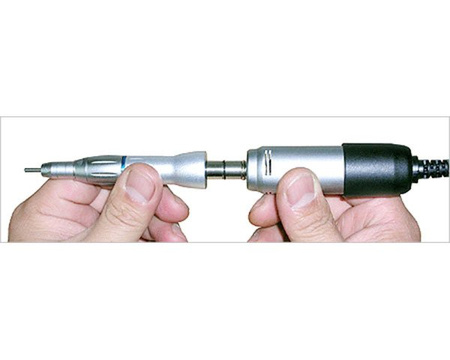 Mikrosilnik protetyczny STRONG 108EI SAESHIN 35 000 obr./min, 2,8 Ncm, autoklawowalny, do laboratoriów dentystycznych